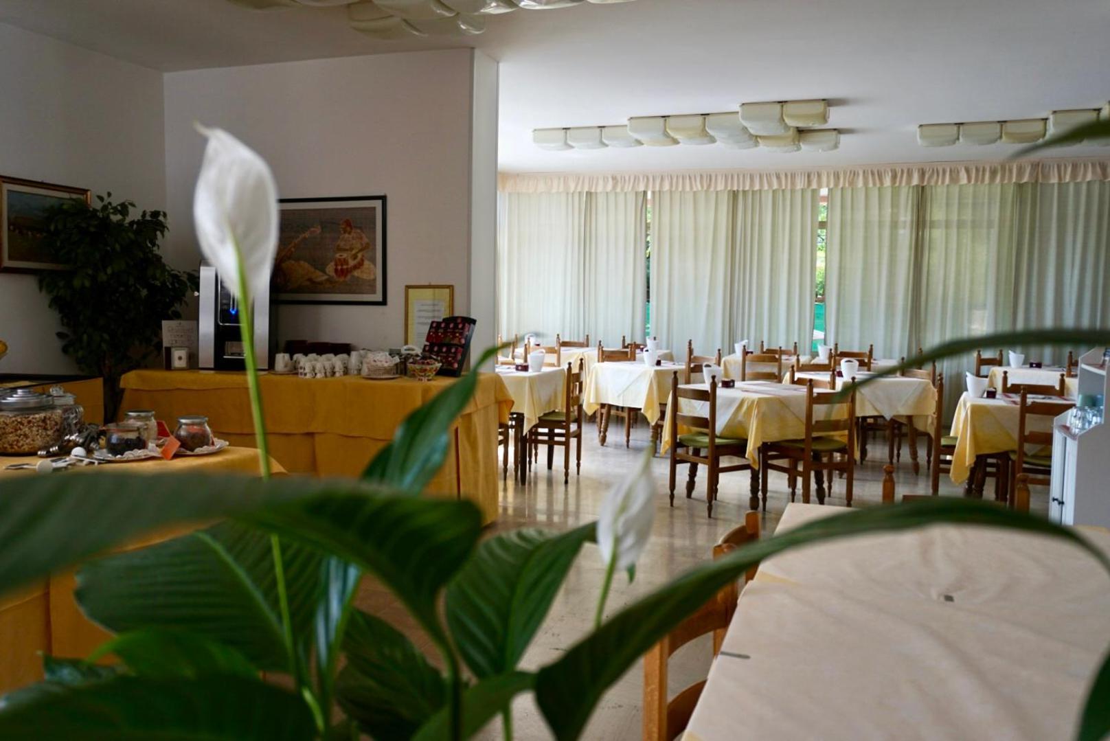 Hotel Diana Riva del Garda Exteriér fotografie