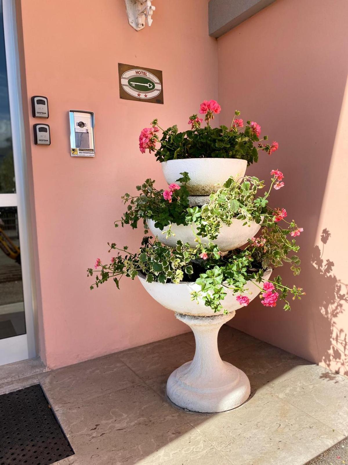 Hotel Diana Riva del Garda Exteriér fotografie